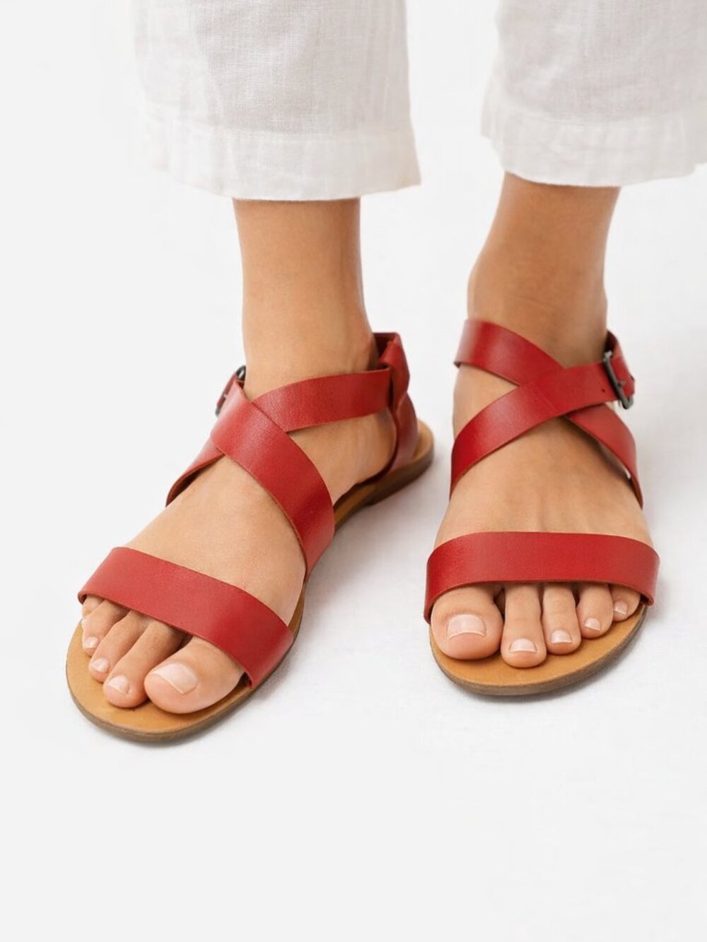 Lorenzo Chelini Red Leather Strappy Flat Sandals 7